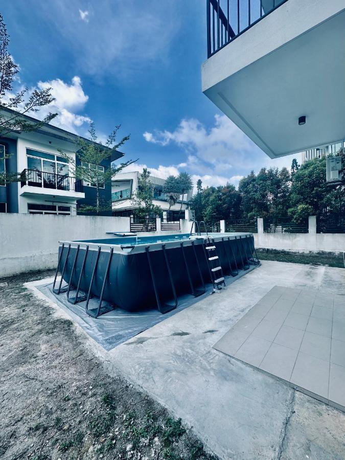 Villa Official @ Arcadia *