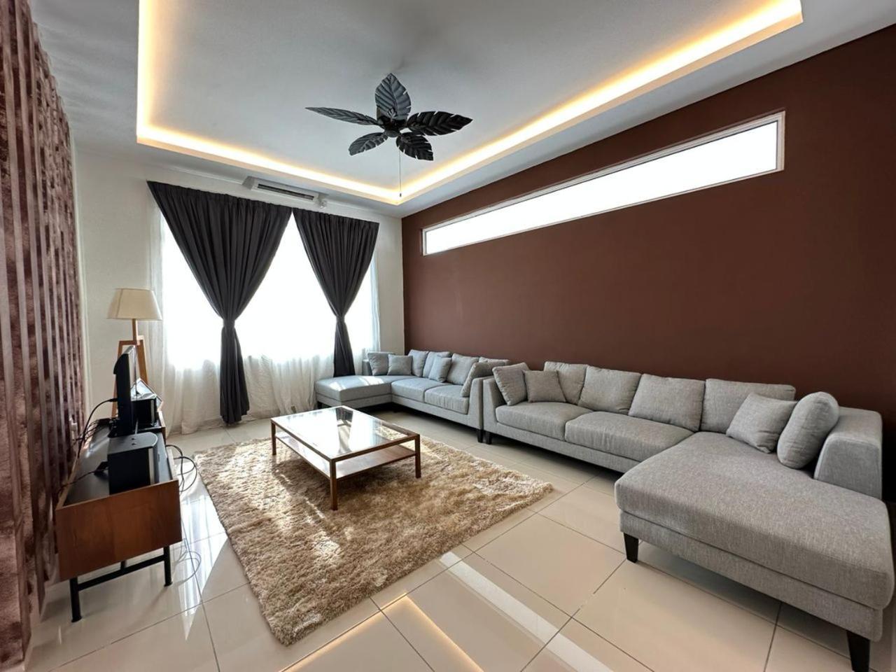 Official @ Arcadia Villa *